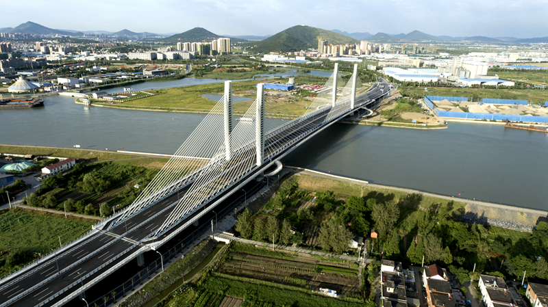 巢湖市亚父路裕溪河特大桥